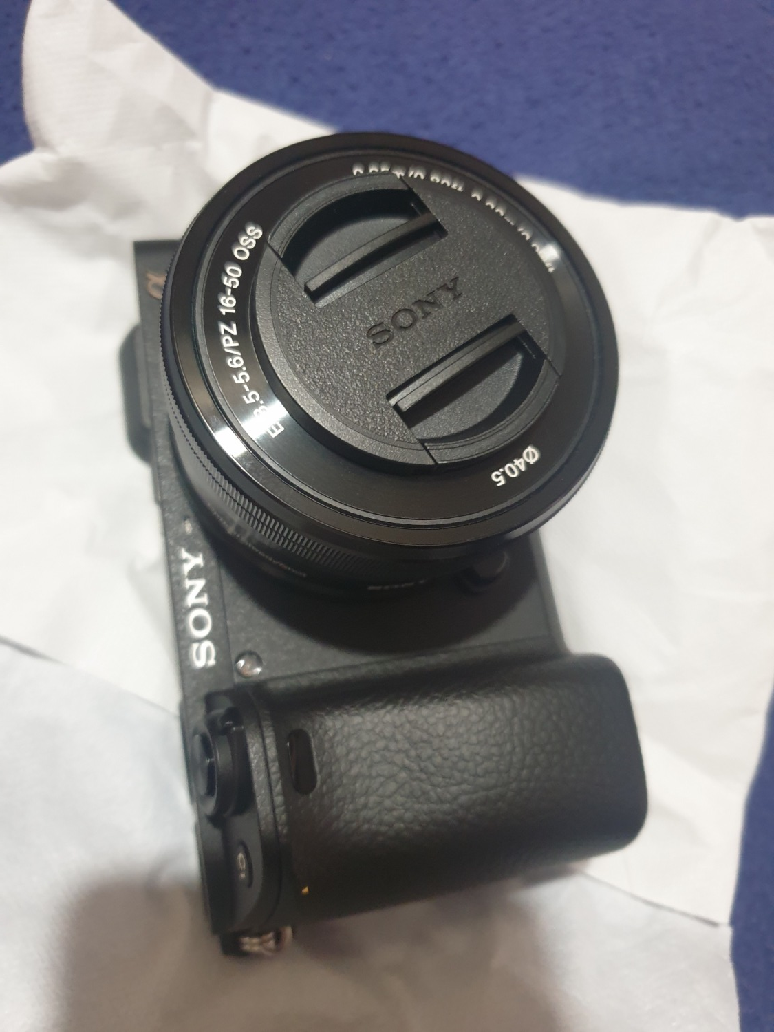 Buy Sony Alpha a6400 Mirrorless Digital Camera with 1650mm Lens Online